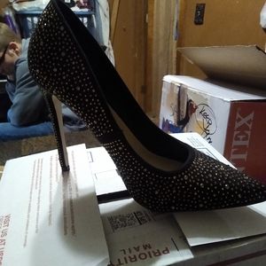 Gemstone high 4 inch hell. Size 11